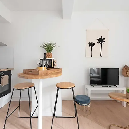 公寓 Le Tropical : T2 Renove Ambiance Cosy Et Coloree